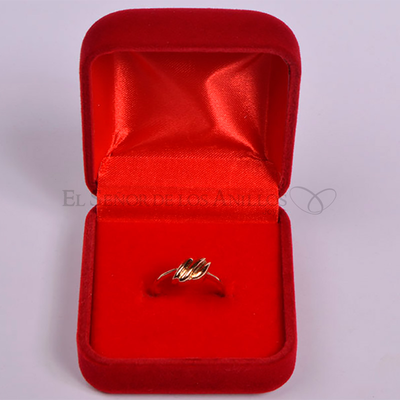 Anillo femenino