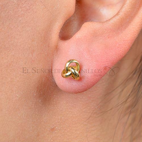 Aros Fem. de Oro 750K.(Quilate) Nudo 1.4 Gramos Ref.: 100105008