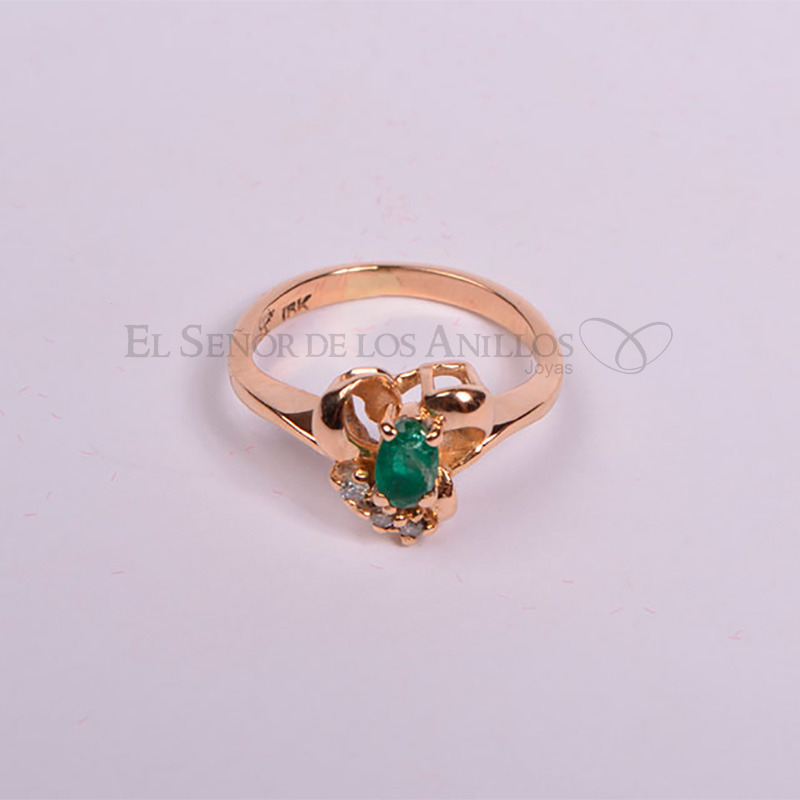 Anillo Fem. de Oro 750Ct.(Quilate) Con Esmeralda Ref: 100104005