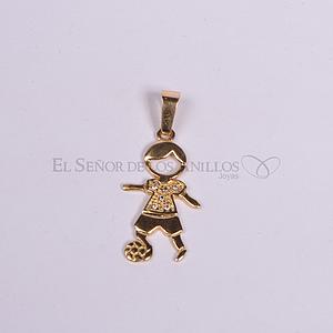 Medalla Fem. de Oro 18Ct.(Quilate) Niño c/pelota. Ref: 100102035
